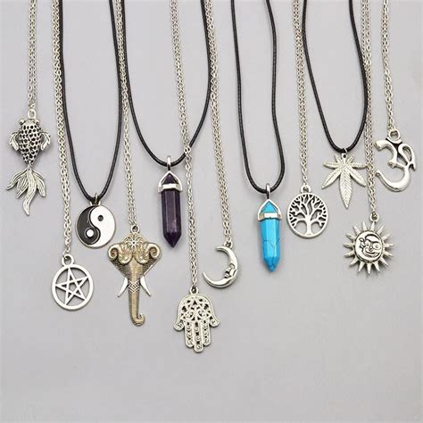 Witch symboi necklace